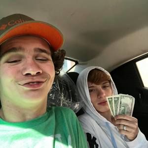 Meet your Posher, Wade